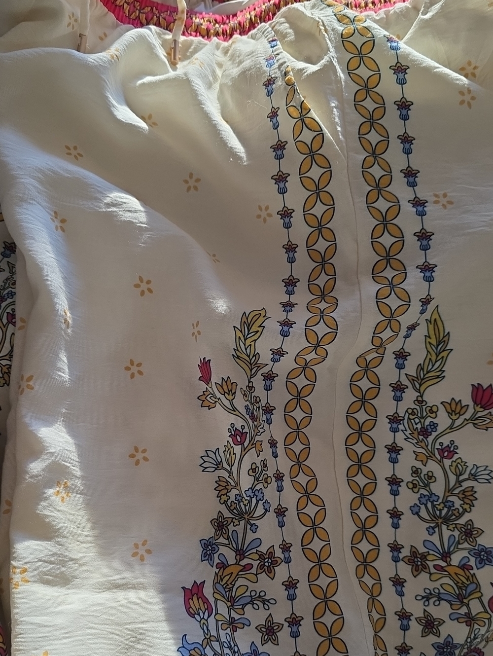 BOND USA Boho Floral Wide-Leg Pants - Picture 11 of 14